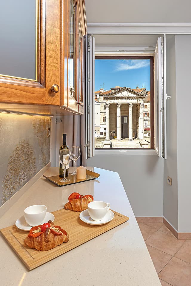 nomadia.club House 2 picture 2